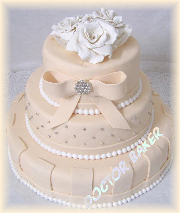 Свадебный торт 2011 Бежевый
